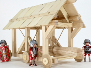 Pathfinders Premium Trojan Horse Wooden STEM Kit 